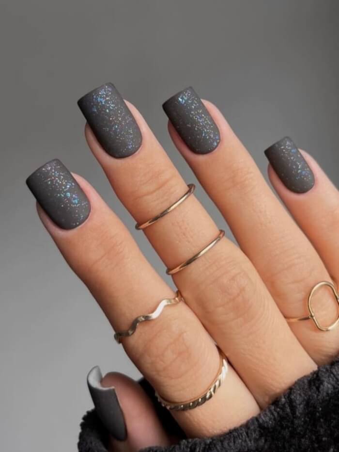 30+ Stunning Nail Designs In Gray To Be Your Go-To Neutral - 249